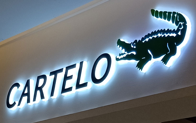 门面广告招牌制作问题如何解决--【申博sunbet标识，标识制作厂家】